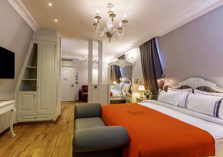 King Suite Room