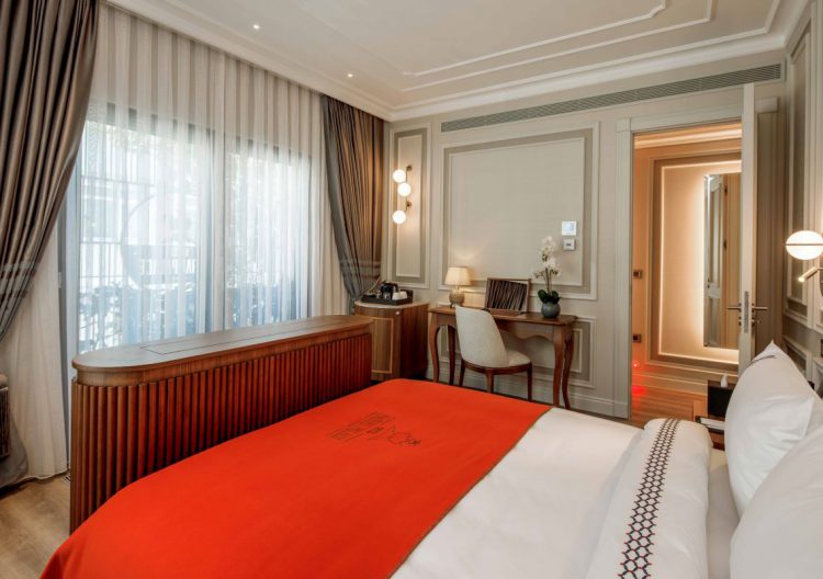 Deluxe Suite Room