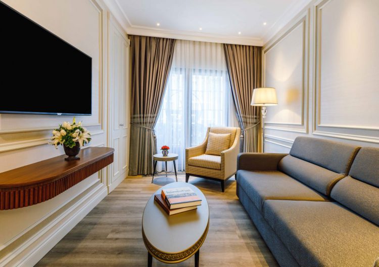 Deluxe Suite Room