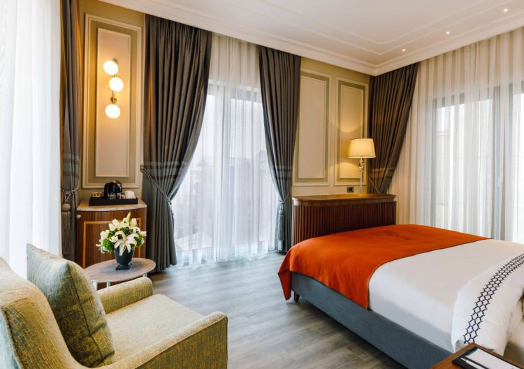 Deluxe Room with Sea View