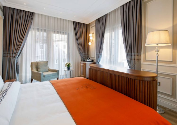 Deluxe Room with Sea View