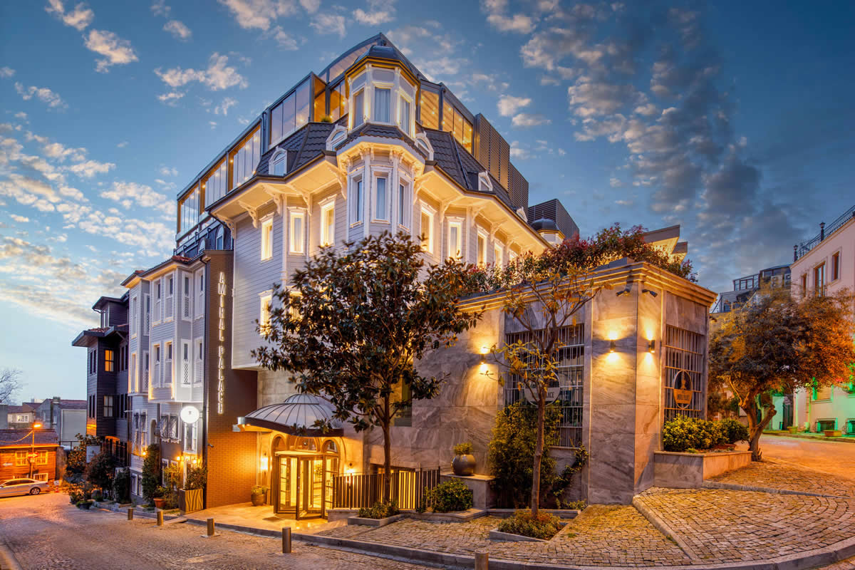 Amiral Palace