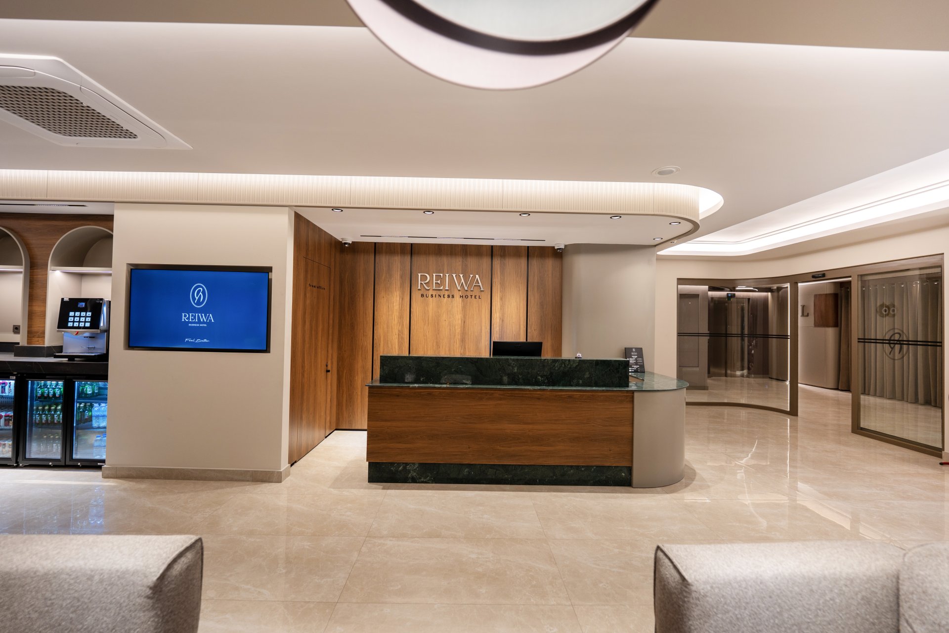 REIWA BUSINESS HOTEL Slider