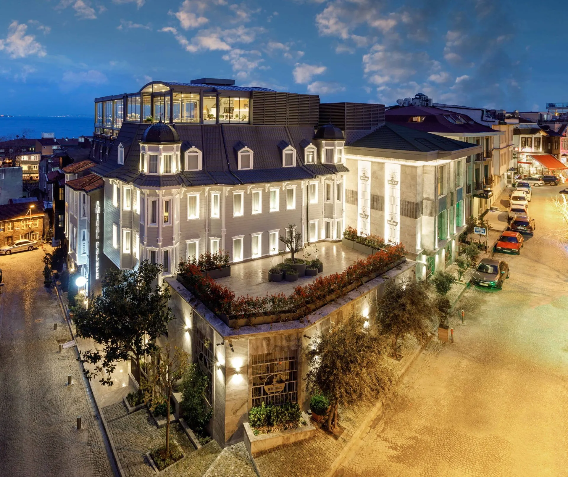 Amiral Palace Hotel  Slider