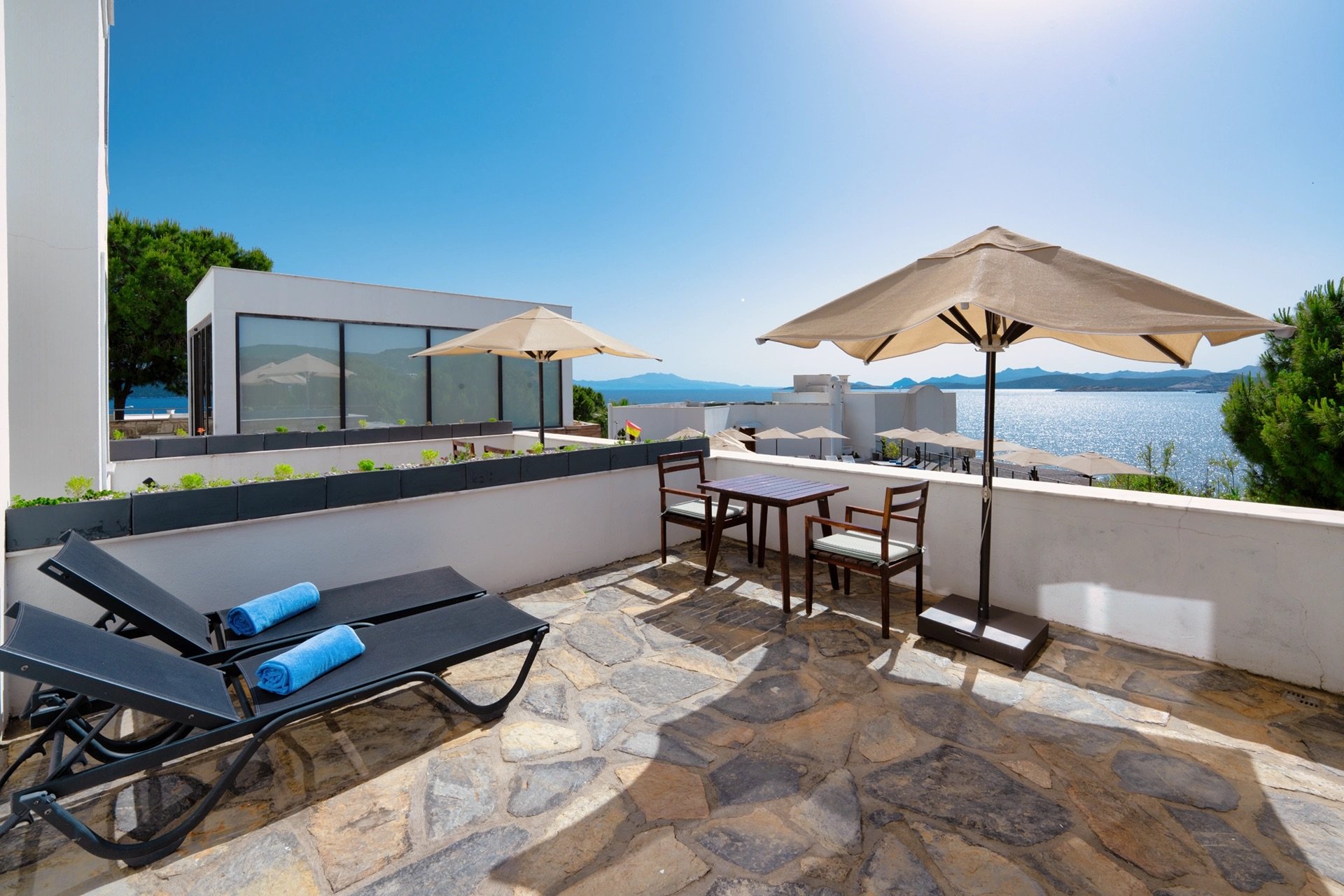 Deluxe-Zimmer mit Meerblick und Terrasse