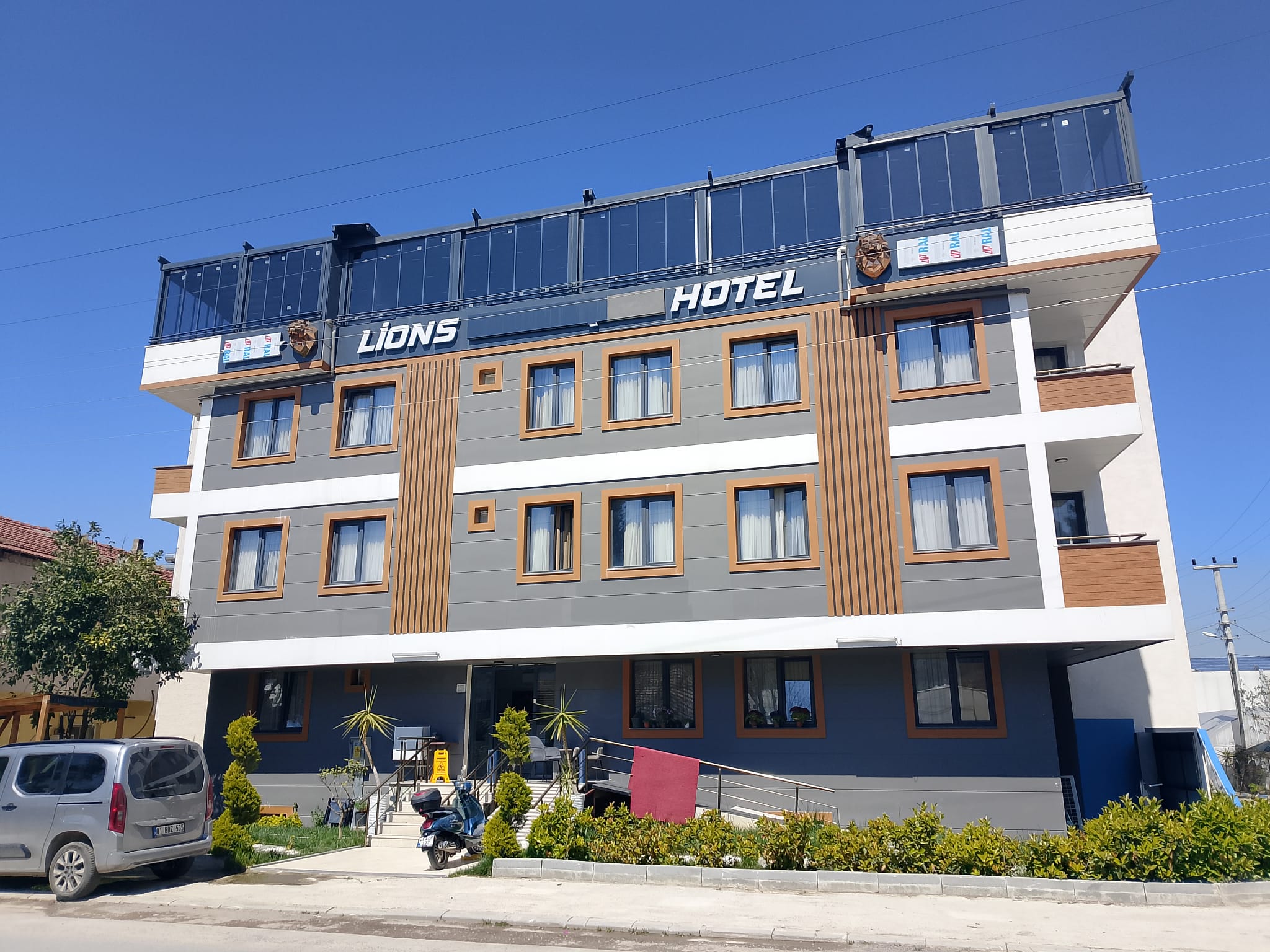 Lions Hotel Hakkımızda