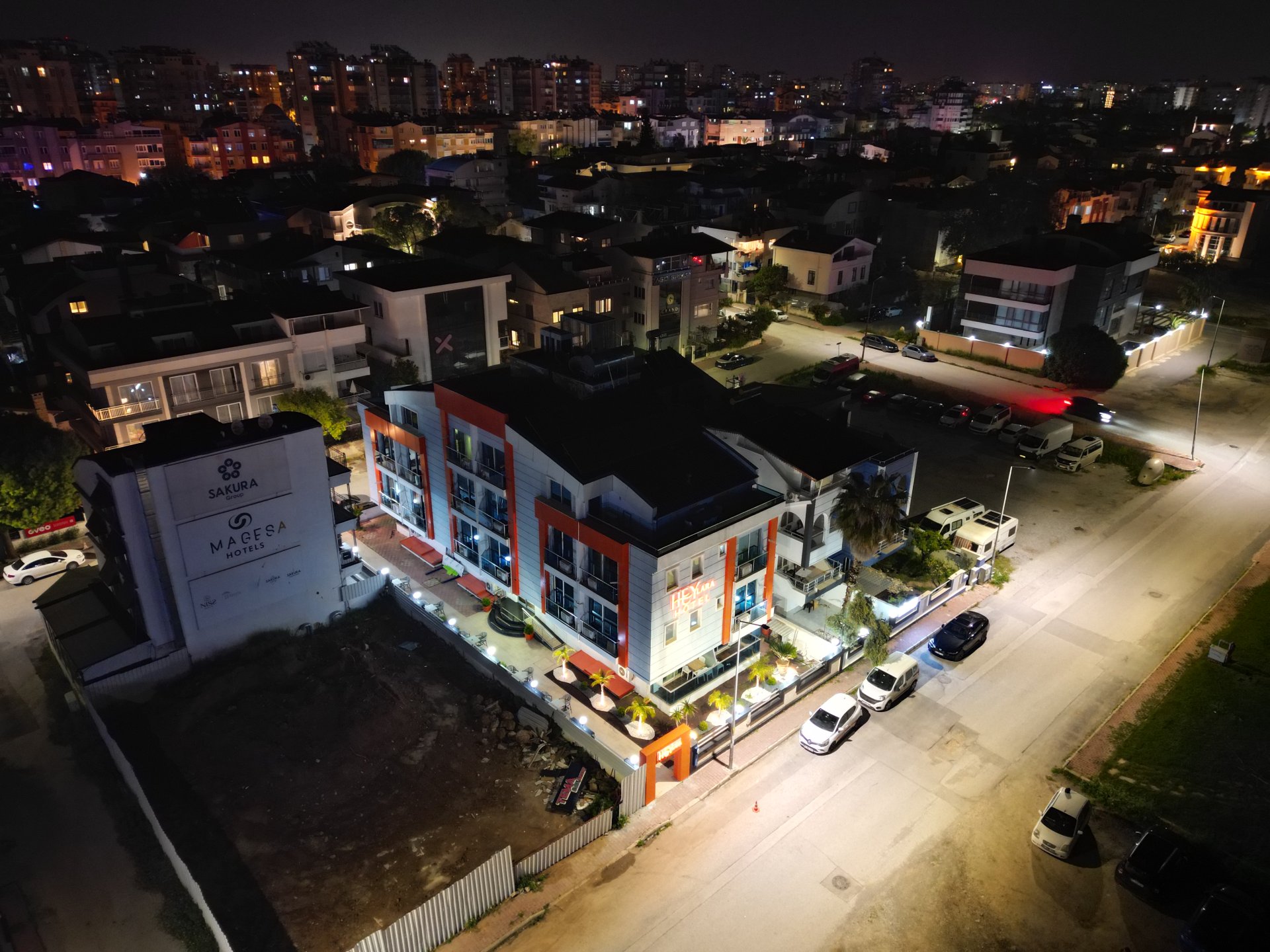 Hey Hotel Lara - Hey Hotel Lara